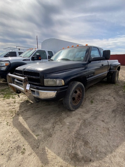1996 Dodge ram 3500 Cummins Turbo diesel Automatic runs & drives