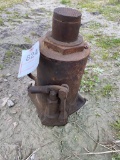 1-Heavy Duty Bottle jack