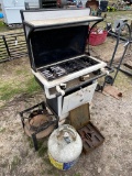 Antique propane stove works with propane bottle