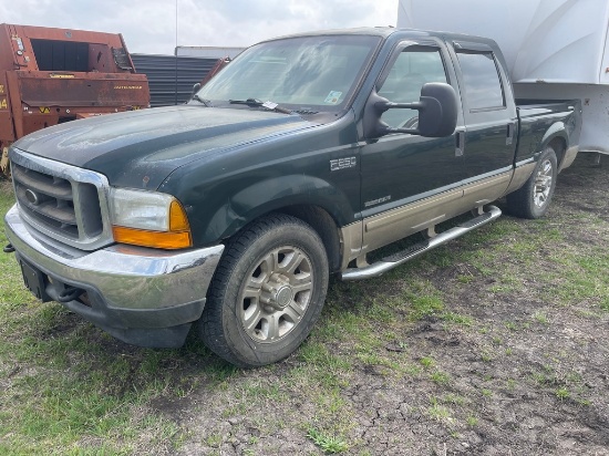 2001 Ford F250 7.3L 241K Crew Cab  2WD Runs 7 drives needs igintion Clean title
