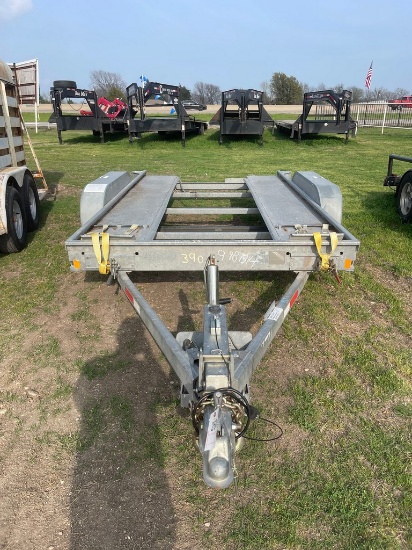 2015 12' Car hauler with pull out ramps has title