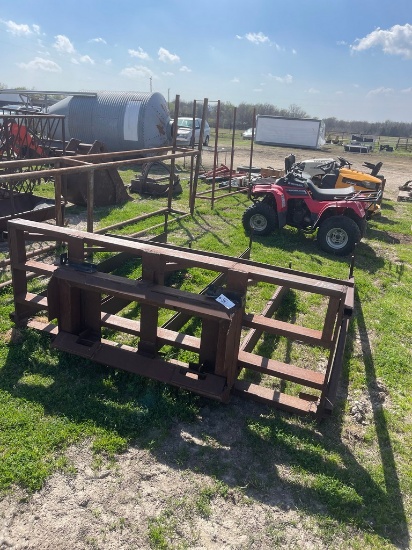 Quick Attach Square Bale Accumulator