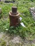 1 Heavy Duty Bottle Jack