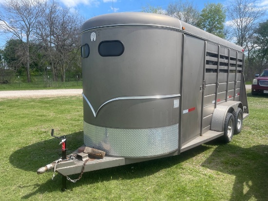 2005 W&W 16' 3  slant stock trailer with Tak Room has Title no content