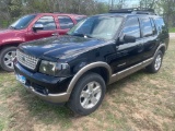2003 Ford Explorer 196K miles leather 3rd row runs & drives Clean title