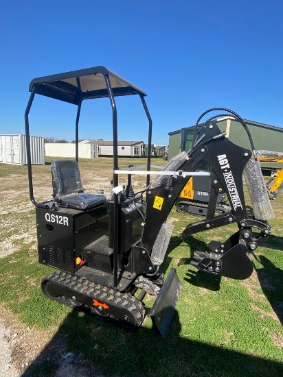 New AGT QS12R Mini Excavator Gas Engine
