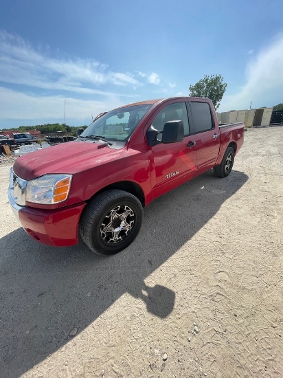 2006 Nissan titan 186K miles cold Ac