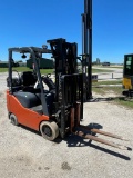 2017 Toyota Model FGCU15 3000 Pounds Capacity 8000 hrs run and drives all functions work