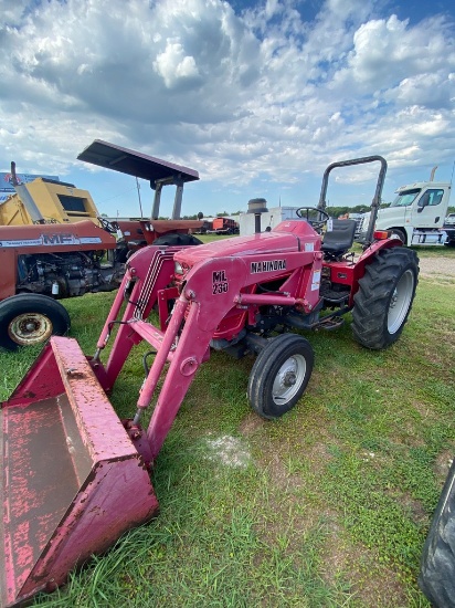 Mahindra 3525 with loader 246 hours not verified