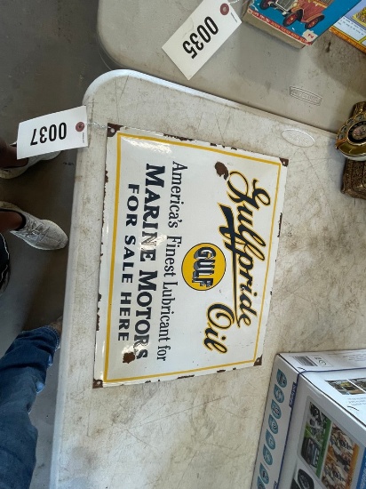 Gulf oil Porceln sign
