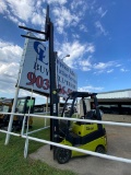 Clark Forklift C15CL 3 Stage mass,side shift 10K hrs 3000 pound lift
