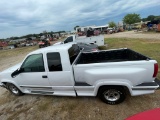 1998 Chevy 1500 Ext Cab V8 221K runs & drives