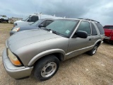 2000 GMC Jimmy shows 195K miles runs & drives clean title Vin#58133