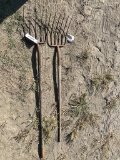 2- Hay Forks