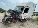 Freighliner Cascadia Parts Truck Detroit Engine