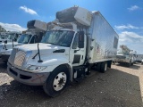 2011 International Dura Star 4300 Box truck maxx Force Diesel Engine, 22' Box Bed non running Clean