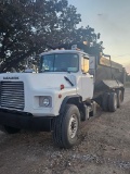 2001 Mack Dump Truck has 154,720 miles Runs and drives dumps like its suppose to, has been using dai