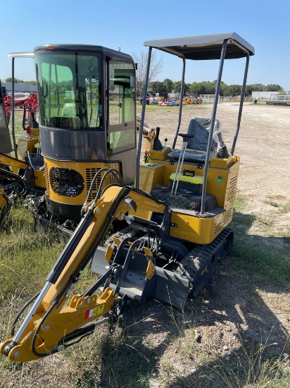 AGT Industrial Mini Excavator Model H15 420CC gas Engine