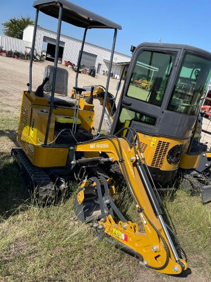 AGT Industrial Mini Excavator Model H15 420CC gas Engine