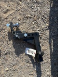 Drop hitch with lock & keys 2