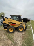 CAT 242B closed cab Wheel loader 1000 hrs AC/Heat runs & operates no issues joy stick control