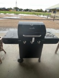 Char broil gas grill with propane bottle
