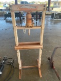 Hydraulic shop press non working