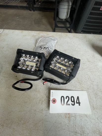 2-4" LED cubes with hardware
