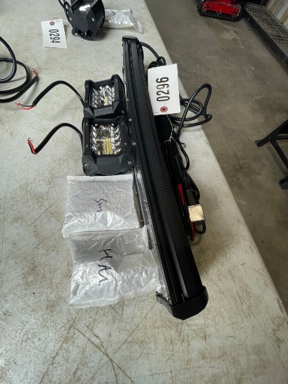 20" Curved LED Light bar with 2-4" cubes