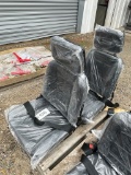 2 New seats with seat belts