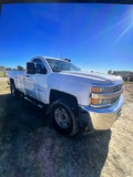 2016 Chevrolet Silverado 6.0 2 Wheel drive Clean title runs and drives great 267K