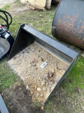 Quick attach Bucket