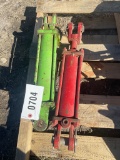 2 Hydraulic Cyliinders