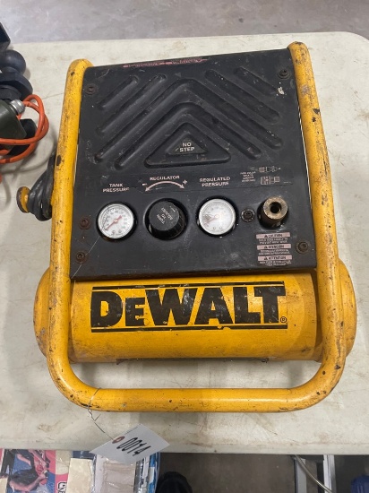 Dewalt 1 gal air compressor