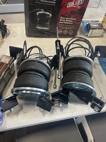 Load Lifter 5000 Bags for Silverado and sierra great conition used