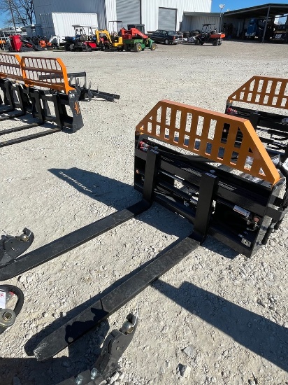 New Wolverine 48" Quick Attach Hydraulic Pallet forks