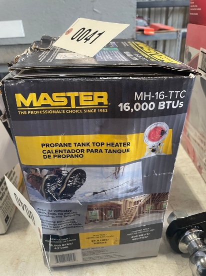 Master 16,000 BTU propane tank top heater