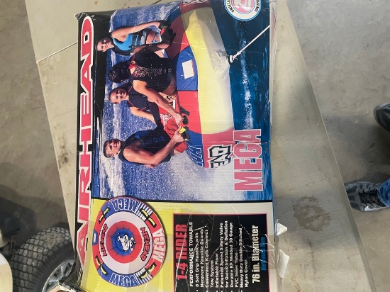 Airhead mega raft