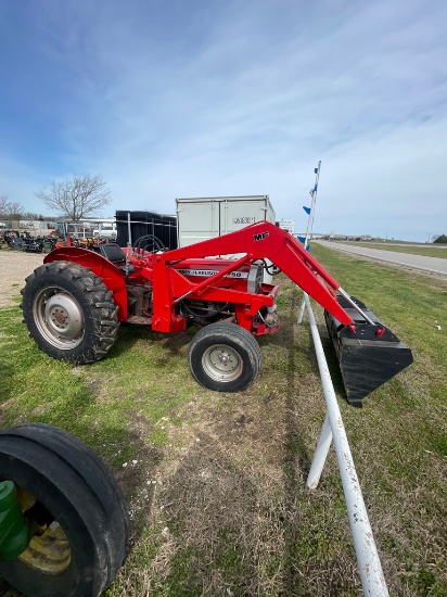 MF 250 with loader runs and operates