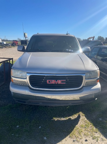 2005 GMC Yukon XL 213,993 miles clean title