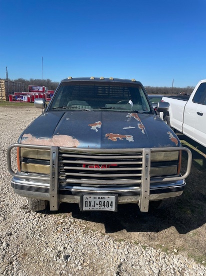 GMC Dually 3500 203,147K miles runs and drives vin#17488 clean title