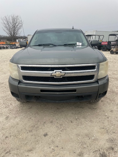2011 Chevy Silverado LTZ Z71 4x4 4 wheel drive works AC works has reverse camera runs and drives gre