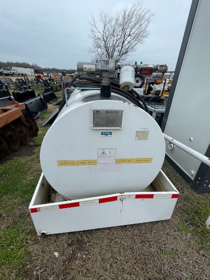 396 Gallon Fuel tank with pump