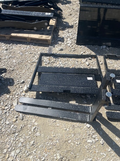Quick Attach Pallet forks fits mini skid