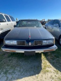 1988 Oldsmobile Delta 88 V-8 126K miles ac/heat runs & drives clean title