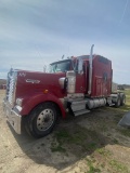 1997 Kenworth W900 18 speed with  a CAT great tires two new batteries cold air new steer tires 3406E