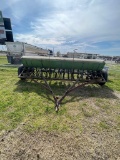 John Deere Seeder/planter