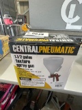 1 1/2 Gallon texture spray gun new
