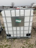 300 Gallon transfer tank