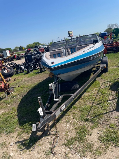 Vip Baliant 16ft. Ski boat with OMC Cobra Outdrive motor lake ready